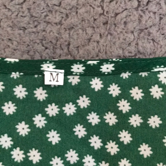 Floral Crop Top - Picture 5 of 5